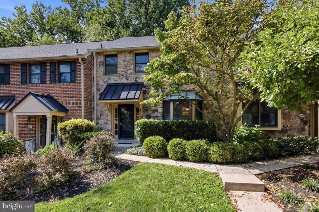 218 ARCHER CT, MALVERN, PA 19355 — exterior