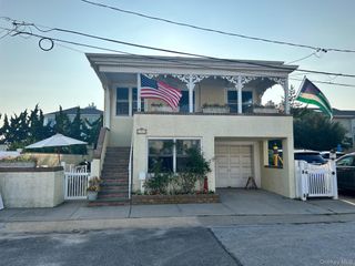 3 Clayton Avenue, East Atlantic Beach, NY 11561