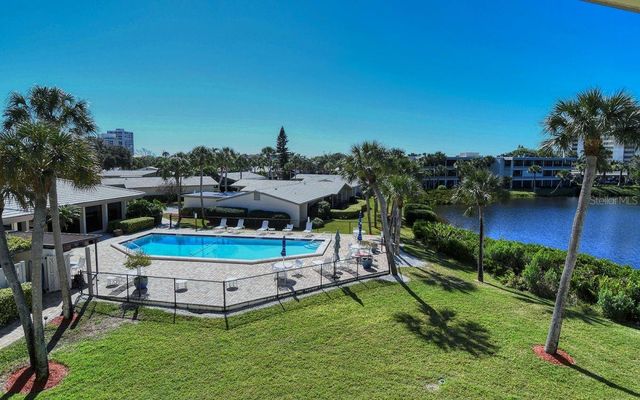 199 WHISPERING SANDS DRIVE 201, Sarasota, FL 34242