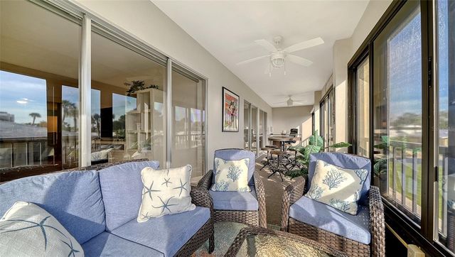 199 WHISPERING SANDS DRIVE 201, Sarasota, FL 34242