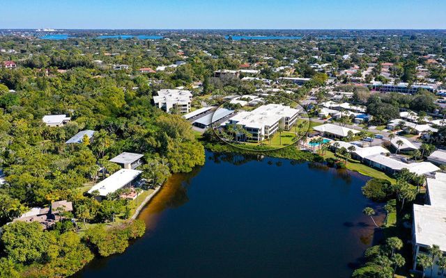 199 WHISPERING SANDS DRIVE 201, Sarasota, FL 34242