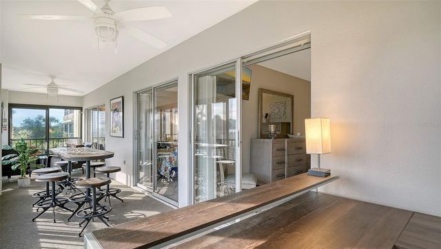 199 WHISPERING SANDS DRIVE 201, Sarasota, FL 34242