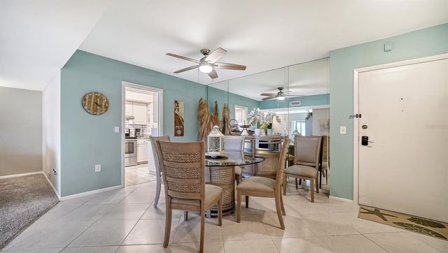 199 WHISPERING SANDS DRIVE 201, Sarasota, FL 34242