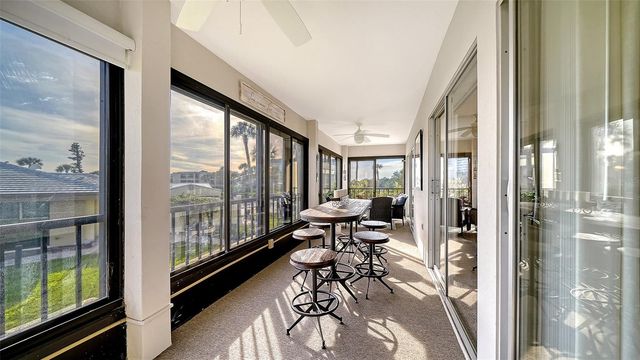 199 WHISPERING SANDS DRIVE 201, Sarasota, FL 34242