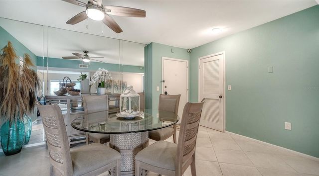 199 WHISPERING SANDS DRIVE 201, Sarasota, FL 34242