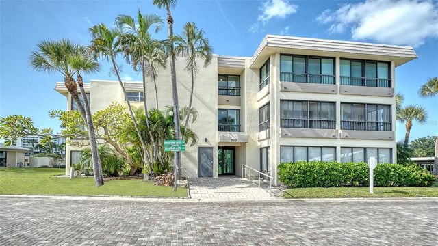 199 WHISPERING SANDS DRIVE 201, Sarasota, FL 34242