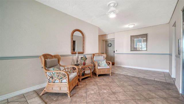 199 WHISPERING SANDS DRIVE 201, Sarasota, FL 34242