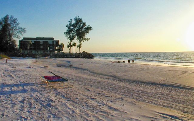 199 WHISPERING SANDS DRIVE 201, Sarasota, FL 34242