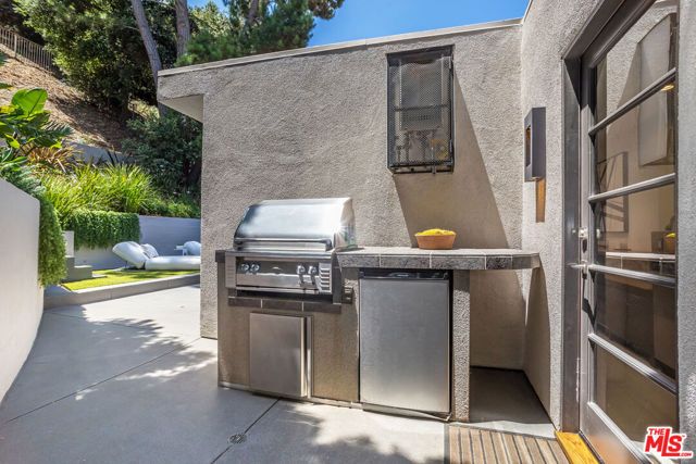 9834 Wanda Park Drive, Beverly Hills, CA 90210