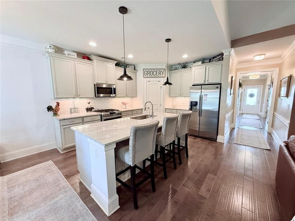 Image 14 of property listing at 3910 Hamilton Cove Court, Cumming, GA 30028