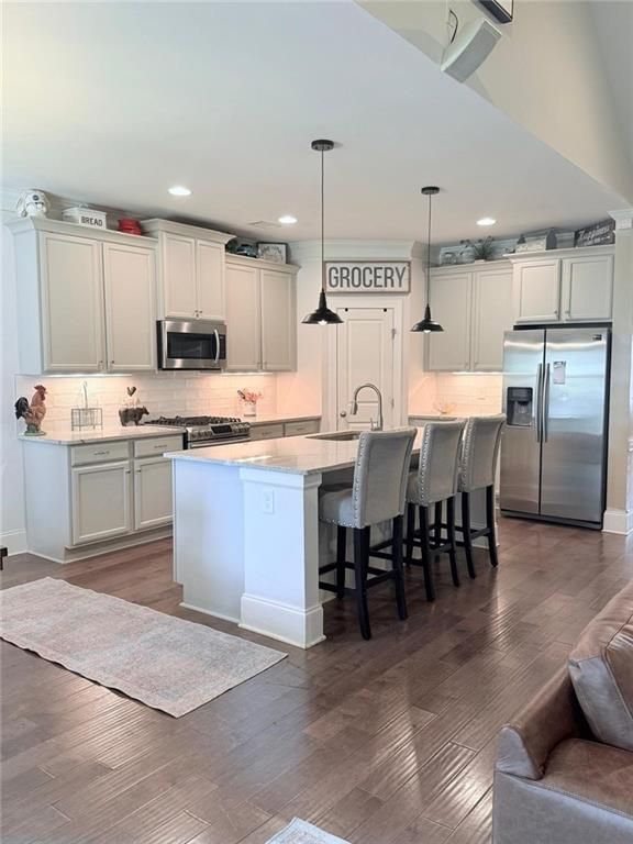 Image 16 of property listing at 3910 Hamilton Cove Court, Cumming, GA 30028