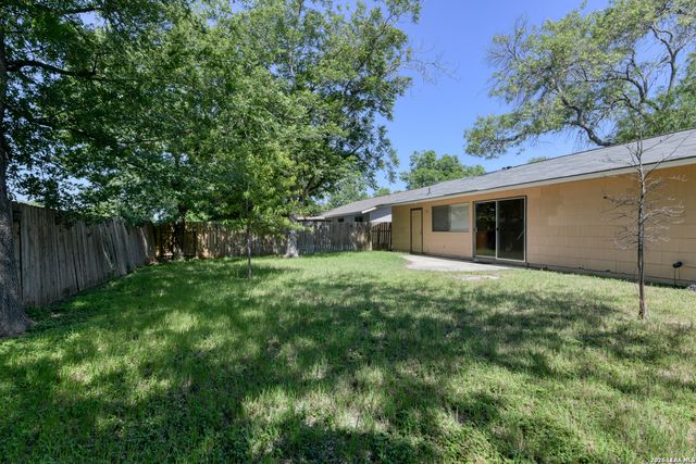 6842 SPRING MANOR ST, San Antonio, TX 78249