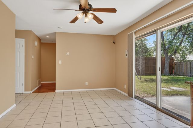 6842 SPRING MANOR ST, San Antonio, TX 78249