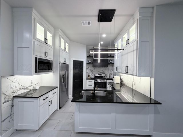 2810 TAMPA BAY Avenue, Amarillo, TX 79118