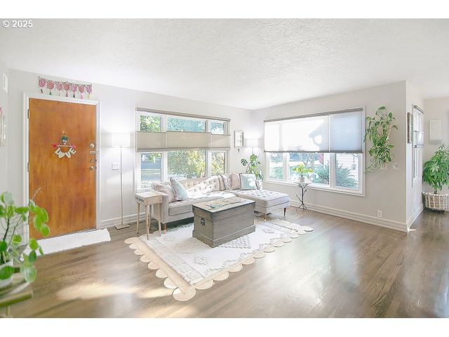 571 26TH Ave, Longview, WA 98632