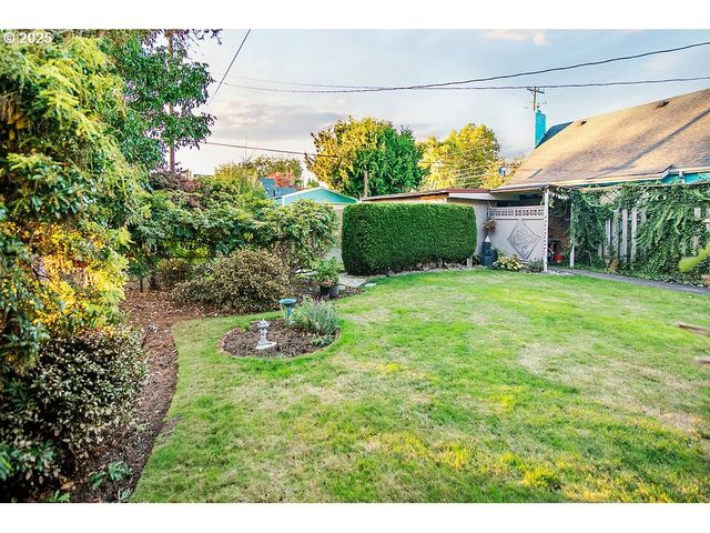 571 26TH Ave, Longview, WA 98632