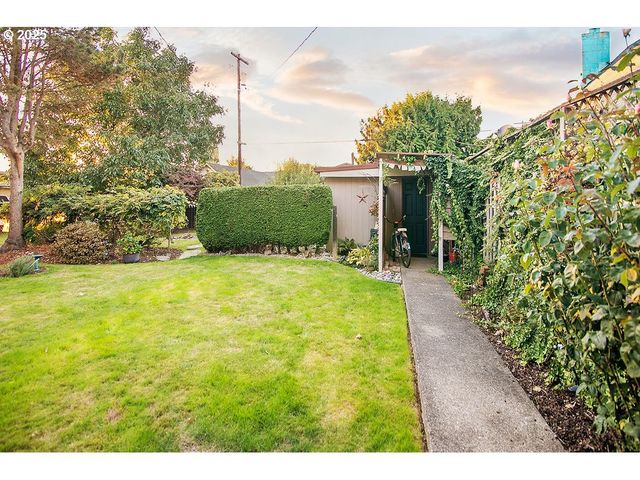 571 26TH Ave, Longview, WA 98632