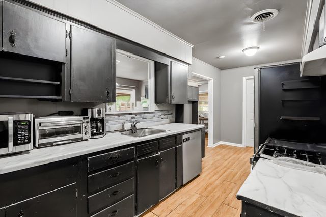 612 E Bethany Road, North Little Rock, AR 72117