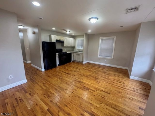 332 Mechanic St, City Of Orange Twp., NJ 07050
