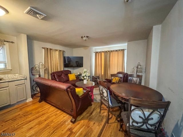 332 Mechanic St, City Of Orange Twp., NJ 07050