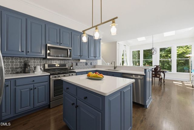 314 Highlands Bluffs Drive, Cary, NC 27518