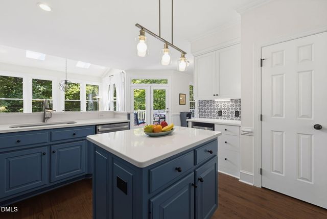 314 Highlands Bluffs Drive, Cary, NC 27518