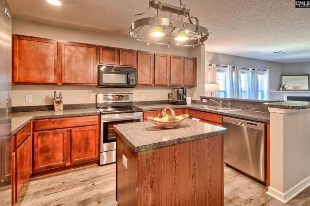 120 Goldenrod Court, Lexington, SC 29073