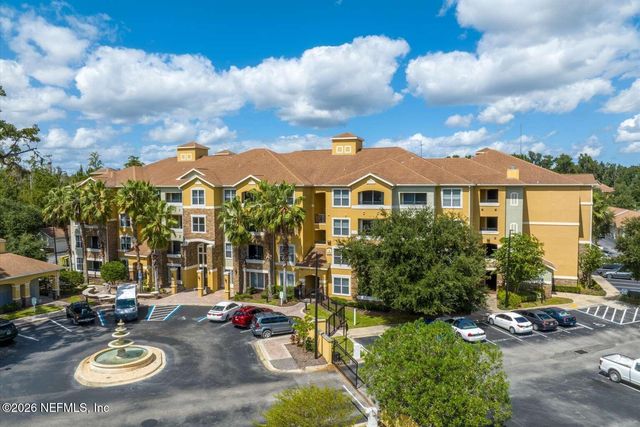 8539 GATE Parkway W 9303, Jacksonville, FL 32216