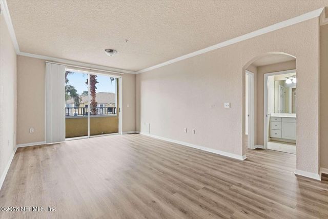 8539 GATE Parkway W 9303, Jacksonville, FL 32216