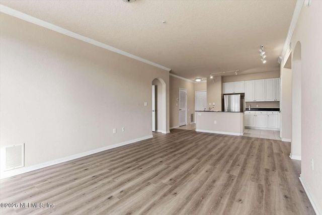 8539 GATE Parkway W 9303, Jacksonville, FL 32216