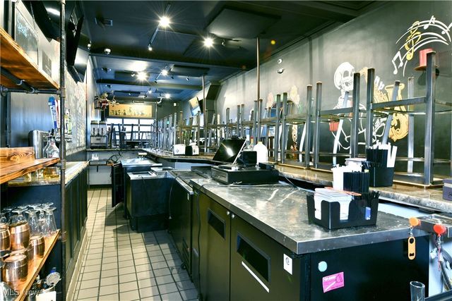 24 N Phelps Street, Youngstown, OH 44503