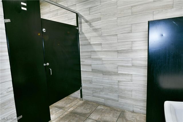 24 N Phelps Street, Youngstown, OH 44503