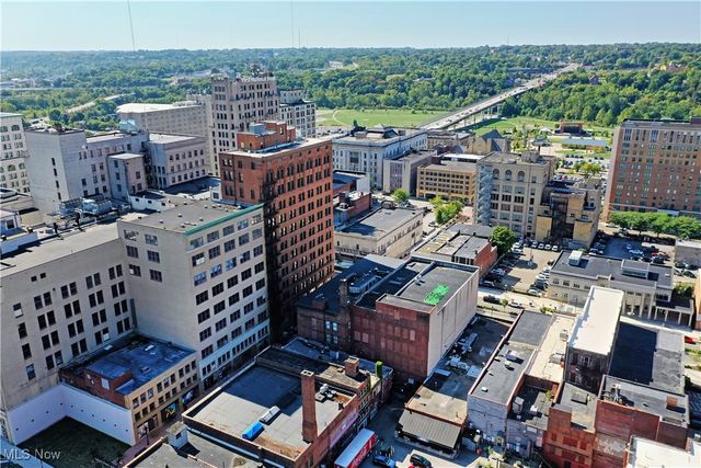 24 N Phelps Street, Youngstown, OH 44503