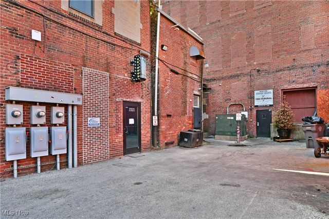 24 N Phelps Street, Youngstown, OH 44503