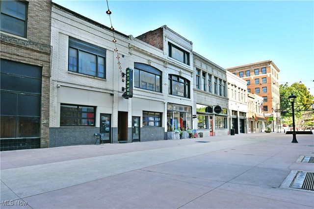 24 N Phelps Street, Youngstown, OH 44503