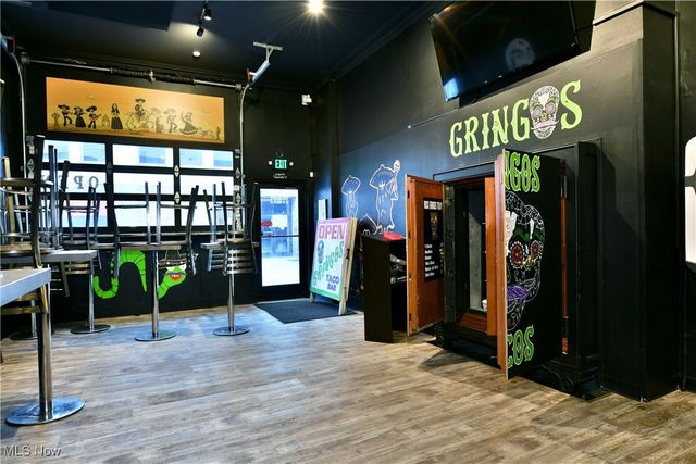 24 N Phelps Street, Youngstown, OH 44503