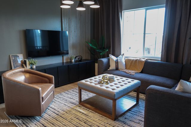 1511 W SIERRA VISTA Drive, Phoenix, AZ 85015