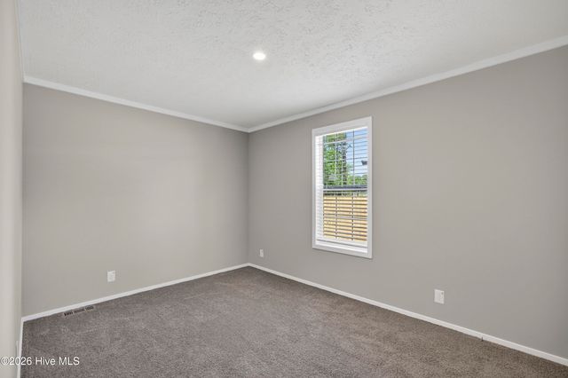 1025 Pine Ridge Court, Castle Hayne, NC 28429
