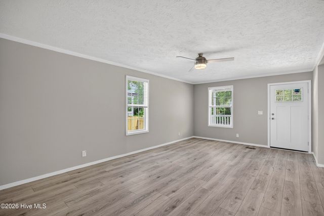 1025 Pine Ridge Court, Castle Hayne, NC 28429