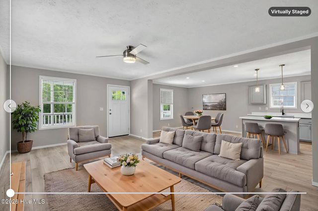 1025 Pine Ridge Court, Castle Hayne, NC 28429