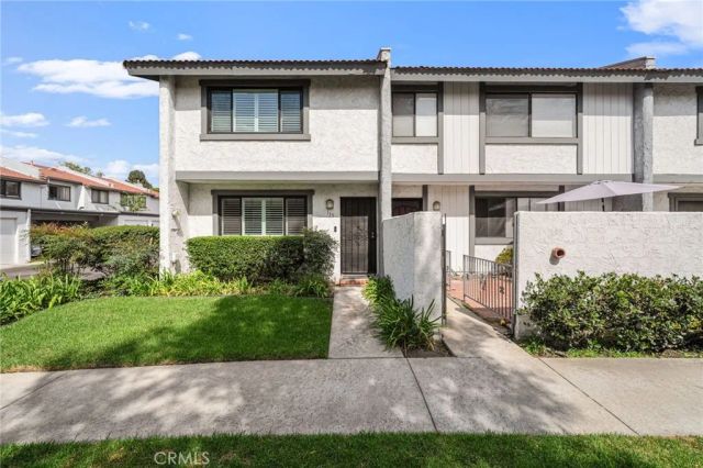 1910 W Palmyra 135, Orange, CA 92868