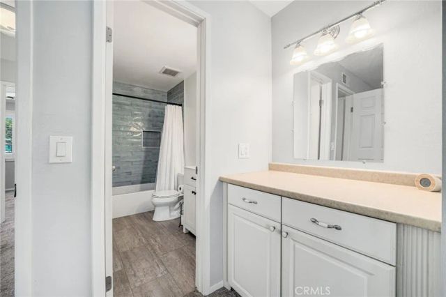 1910 W Palmyra 135, Orange, CA 92868