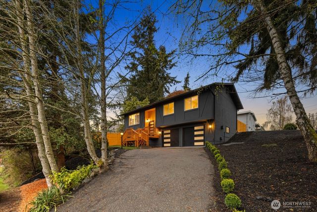 7211 182nd Street SW, Edmonds, WA 98026