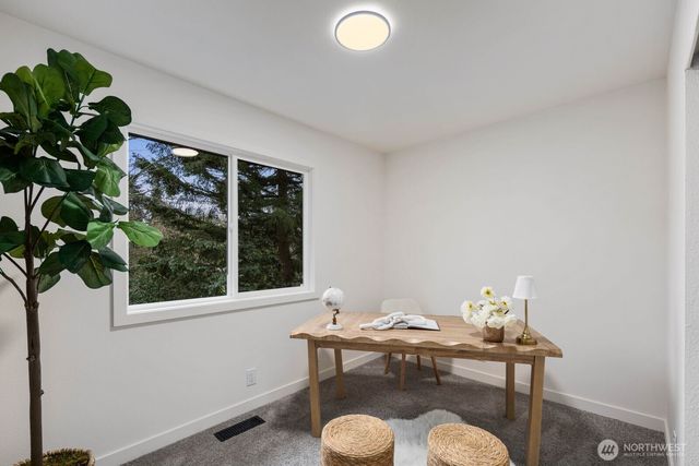 7211 182nd Street SW, Edmonds, WA 98026