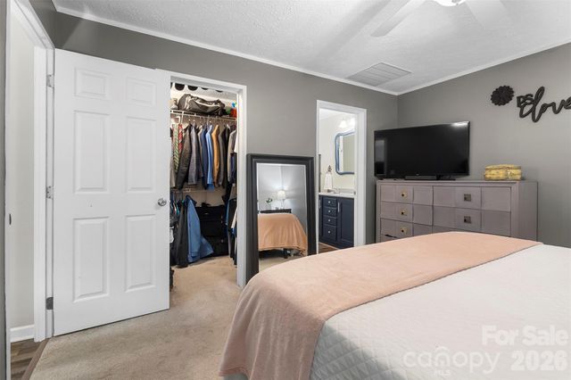 189 Panther Lane 94-97, Thomasville, NC 27360