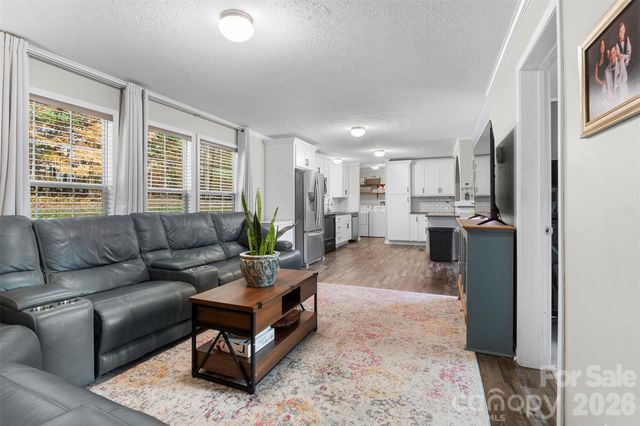 189 Panther Lane 94-97, Thomasville, NC 27360