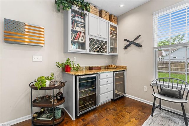 2516 Mirasol DR, Virginia Beach, VA 23456