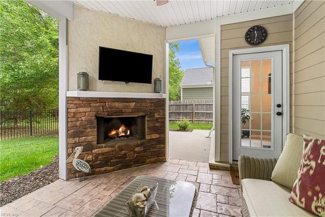 2516 Mirasol DR, Virginia Beach, VA 23456