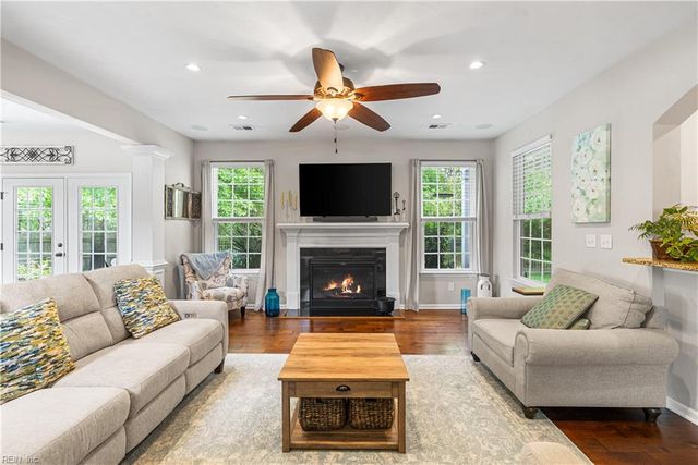 2516 Mirasol DR, Virginia Beach, VA 23456