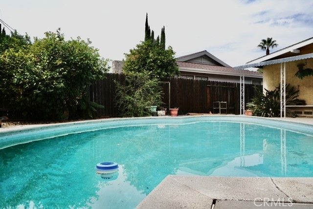 22148 Welby Way, Woodland Hills, CA 91303